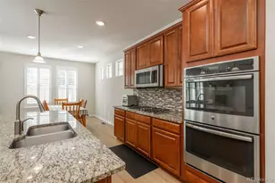 2414 Leafdale Cir, Castle Rock, CO 80109 - Photo 7