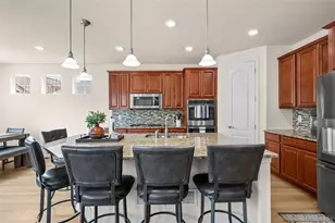 2414 Leafdale Cir, Castle Rock, CO 80109 - Photo 3