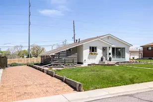 10516 Pearl St, Northglenn, CO 80233 - Photo 3