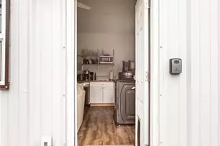 19054 W 61st Pl, Golden, CO 80403 - Photo 33