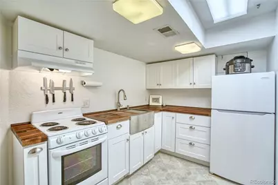 935 S Butler Way, Lakewood, CO 80226 - Photo 7