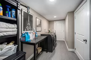 6110 S Southwood Dr, Centennial, CO 80121 - Photo 25
