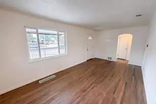 3570 Newport St, Denver, CO 80207 - Photo 7