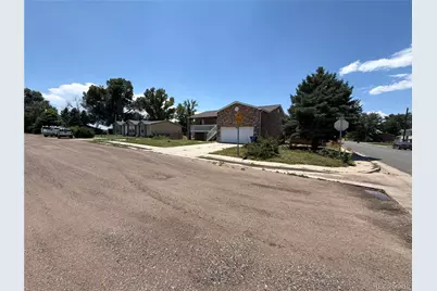301 S Dorothy Avenue, Milliken, CO 80543 - Photo 1