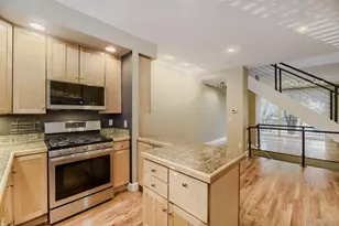 1635 N Franklin St, Denver, CO 80218 - Photo 3
