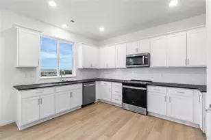 2714 Nantucket St, Strasburg, CO 80136 - Photo 7