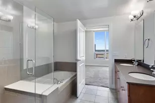 2001 Lincoln St, Denver, CO 80202 - Photo 11
