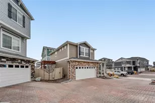 3934 N Quatar Ct, Aurora, CO 80019 - Photo 3