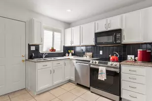 2865 Quebec St, Denver, CO 80207 - Photo 9