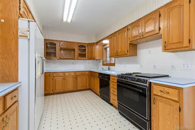 3095 S Zurich Court, Denver, CO 80236 - Photo 9