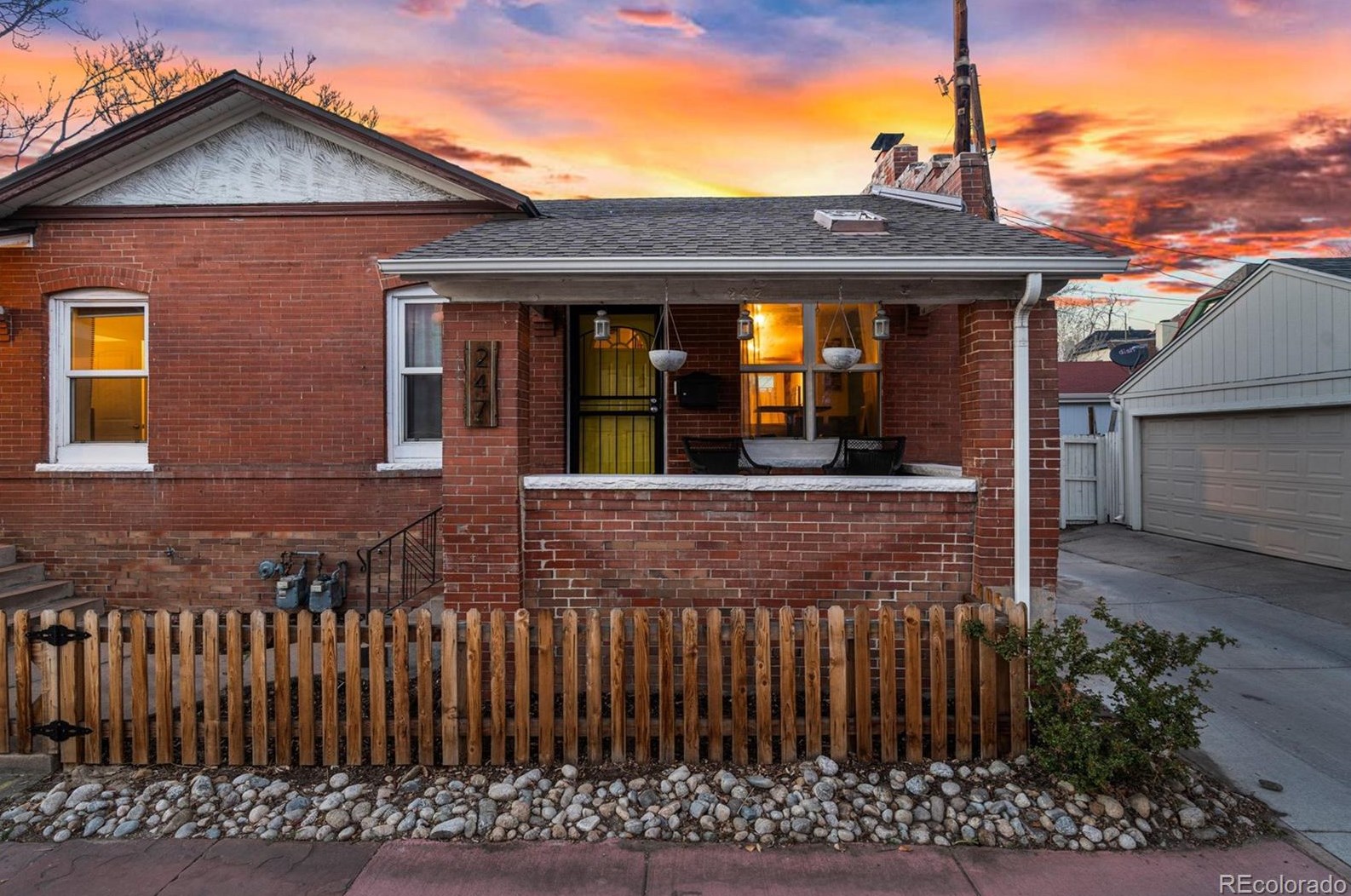 247 Alameda Ave, Denver CO  80209-1703 exterior