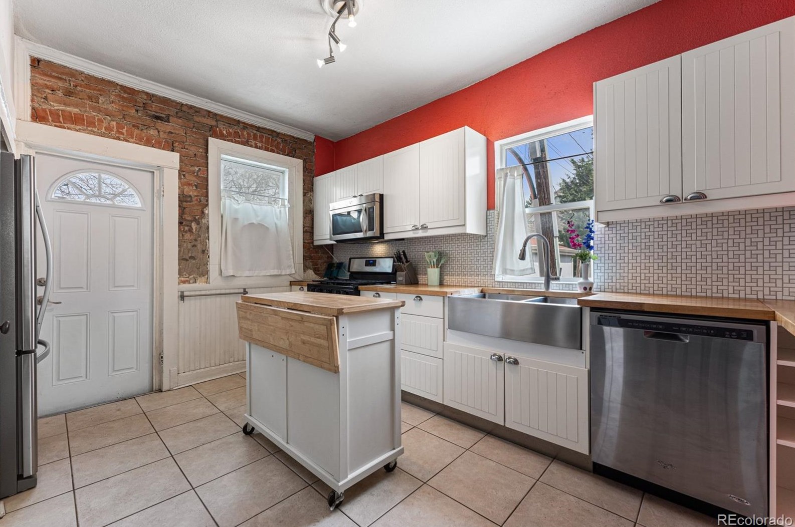 247 Alameda Ave, Denver CO  80209-1703 exterior