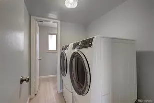 3345 S Akron St, Denver, CO 80231 - Photo 29