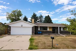 322 S Peoria Cir, Aurora, CO 80012 - Photo 3