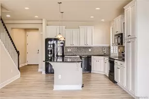 5426 Espana Ct, Denver, CO 80249 - Photo 3