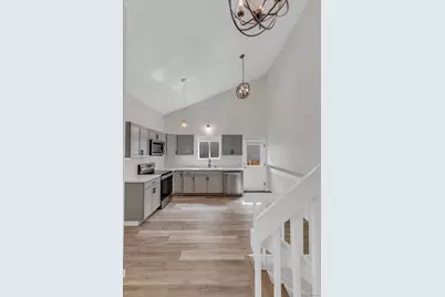 10041 Raritan Way, Thornton, CO 80260 - Photo 9