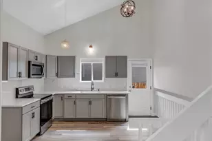 10041 Raritan Way, Thornton, CO 80260 - Photo 9