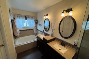 9818 Foxhill Cir, Highlands Ranch, CO 80129 - Photo 23