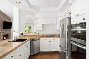 9470 Morning Glory Ln, Littleton, CO 80130 - Photo 11