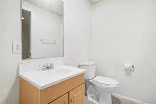 5571 W Kent Pl, Denver, CO 80235 - Photo 27