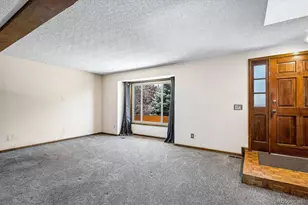 4251 S Fairplay Cir, Aurora, CO 80014 - Photo 5