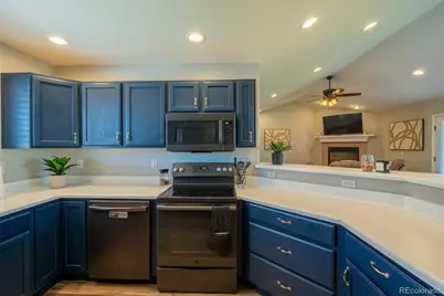 905 Pawnee Street, Strasburg, CO 80136 - Photo 9