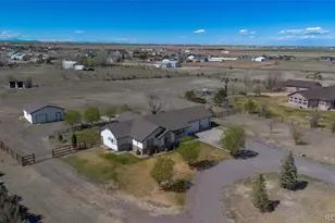 905 Pawnee St, Strasburg, CO 80136 - Photo 15