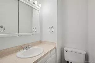 11819 E Canal Dr, Aurora, CO 80011 - Photo 5