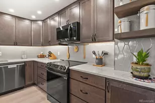 2868 S Heather Gardens Way, Aurora, CO 80014 - Photo 7