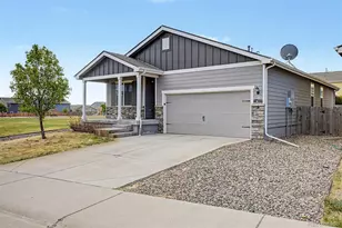 47386 Lily Ave, Bennett, CO 80102 - Photo 5