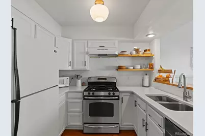 3686 S Espana Way, Aurora, CO 80013 - Photo 11
