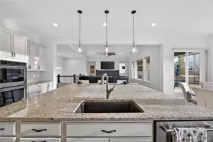 27560 E Lakeview Dr, Aurora, CO 80016 - Photo 5