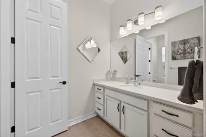 27560 E Lakeview Drive, Aurora, CO 80016 - Photo 5