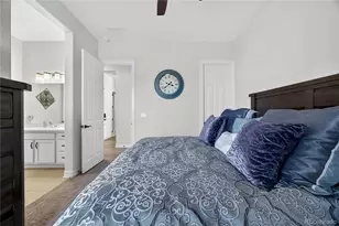 27560 E Lakeview Dr, Aurora, CO 80016 - Photo 17