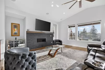 27560 E Lakeview Drive, Aurora, CO 80016 - Photo 31