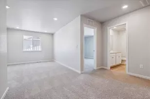 20255 E 58th Pl, Aurora, CO 80019 - Photo 17