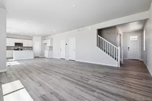 20255 E 58th Pl, Aurora, CO 80019 - Photo 7