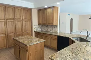 10145 Charissglen Ln, Highlands Ranch, CO 80126 - Photo 7