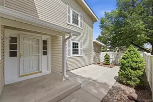2770 S Heather Gardens Way, Aurora, CO 80014 - Photo 3