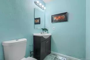 5151 Crown Blvd, Denver, CO 80239 - Photo 11