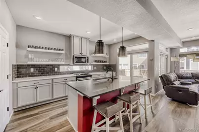 10162 Yampa Court, Commerce City, CO 80022 - Photo 9