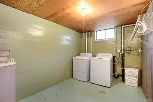 1051 Macon St, Aurora, CO 80010 - Photo 29