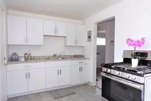 1129 Dallas St, Aurora, CO 80010 - Photo 11