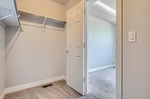 4773 Kittredge St, Denver, CO 80239 - Photo 17