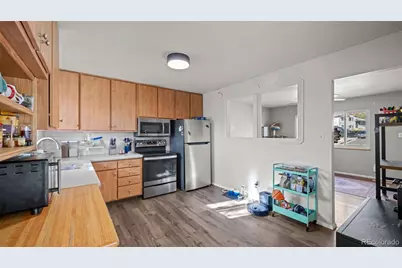 946 Hutchinson Drive, Colorado Springs, CO 80910 - Photo 7