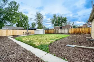 2431 Oneida St, Denver, CO 80207 - Photo 27