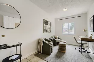 2431 Oneida St, Denver, CO 80207 - Photo 15