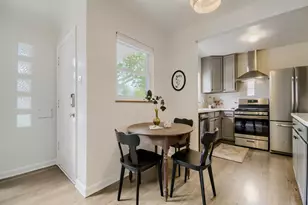 2431 Oneida St, Denver, CO 80207 - Photo 7