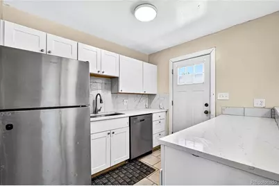 13080 E 13th Place, Aurora, CO 80011 - Photo 11