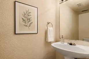 5062 Perth St, Denver, CO 80249 - Photo 11